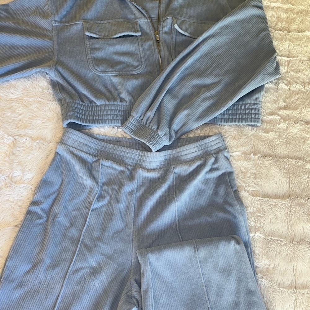 Jogging suit used 1 time
